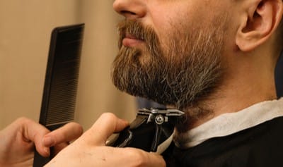 Beard trimming like Ryan Reynolds Beard