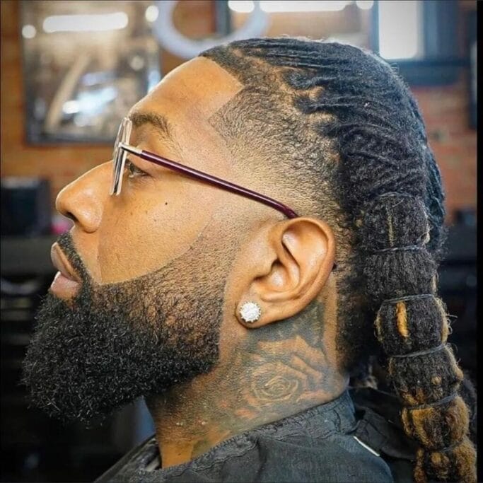 Ducktail beards with long hairstyle
