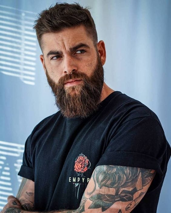 The Ducktail Beard: A Modern Twist on Classic Sophistication 1 Ducktail beard