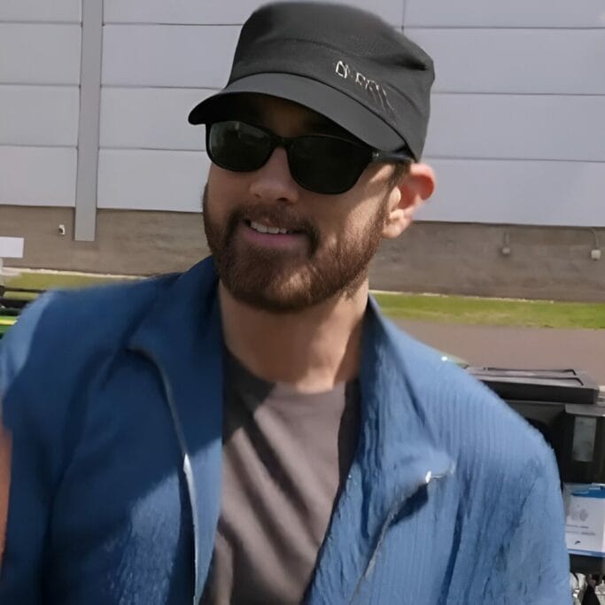Eminem's Epic Beard Style: A Rapper's Bold New Look! 5 Eminems Epic Beard Style 5 Eminem's Epic Beard Style: A Rapper's Bold New Look!