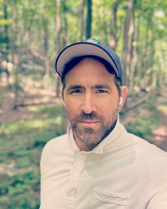 Ryan Reynolds Beard Secrets to Achieving His Iconic Style 4 Short Beard