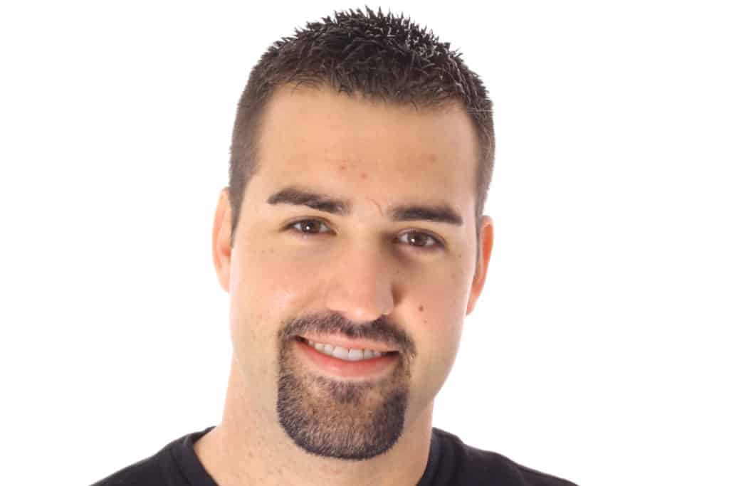 20 Unique and Trendy Beard Styles for Round Face 14 Circle Beard With a Thin Mustache Suitable for Round Face