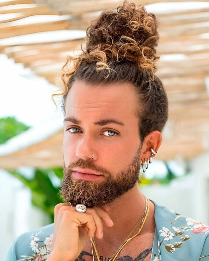 Italian Men Hairstyles 6 Top Knot For A Man: Creating and Maintaining a Top Knot Hairstyle