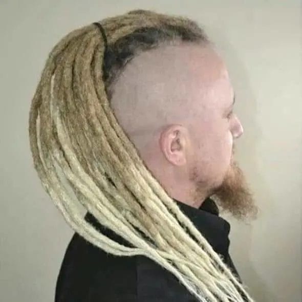 Mohawk Dreads: 41 Stunning Styles to Transform Your Look 28 mohawk dreadlocks 10.jpg Mohawk Dreads: 41 Stunning Styles to Transform Your Look