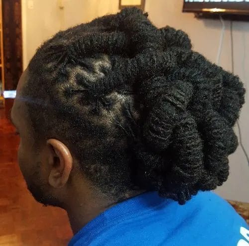 Mohawk Dreads: 41 Stunning Styles to Transform Your Look 24 mohawk dreadlocks 7.jpg Mohawk Dreads: 41 Stunning Styles to Transform Your Look