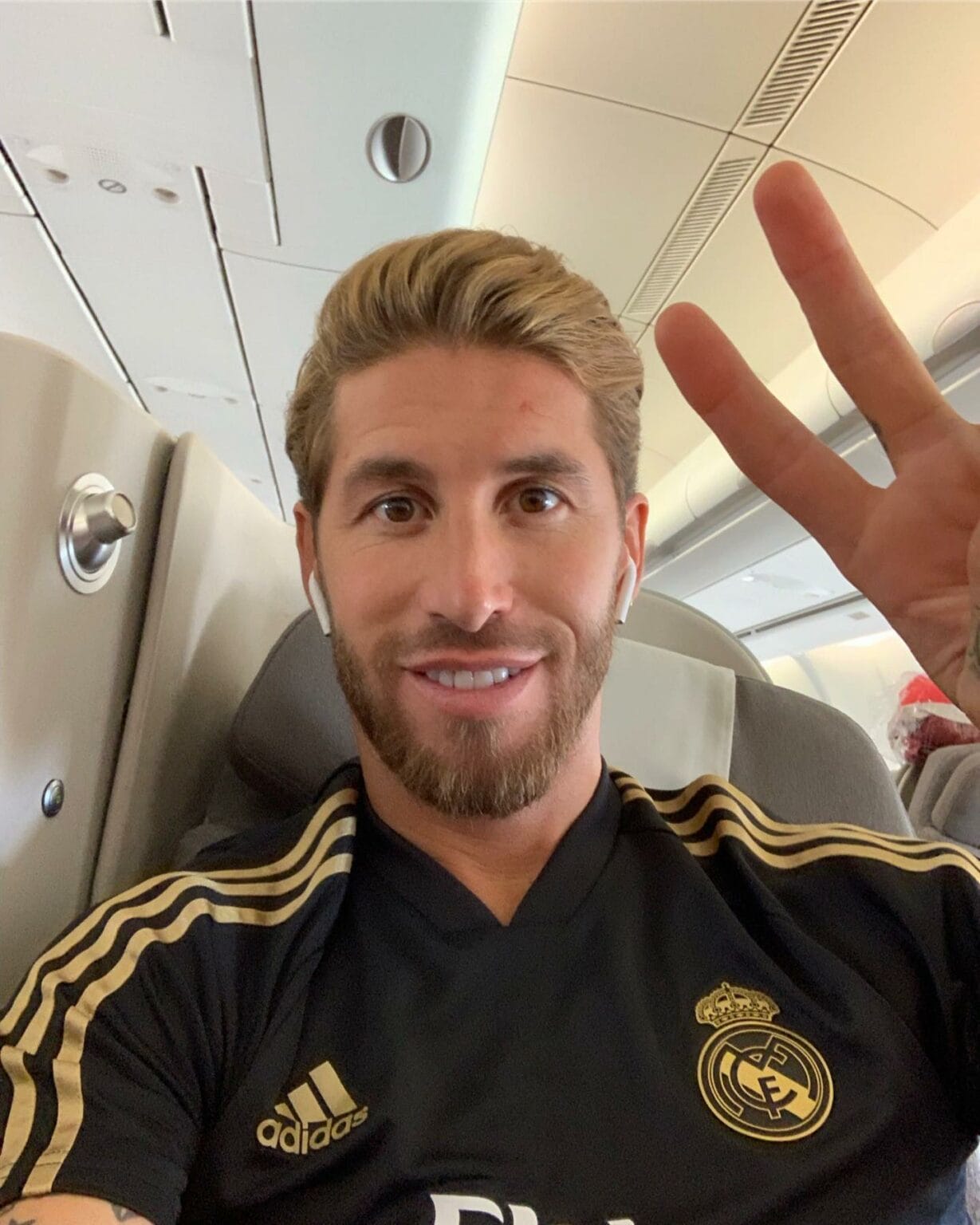 Soccer Star Sergio Ramos Unveils Daring New Hairstyle - 2023