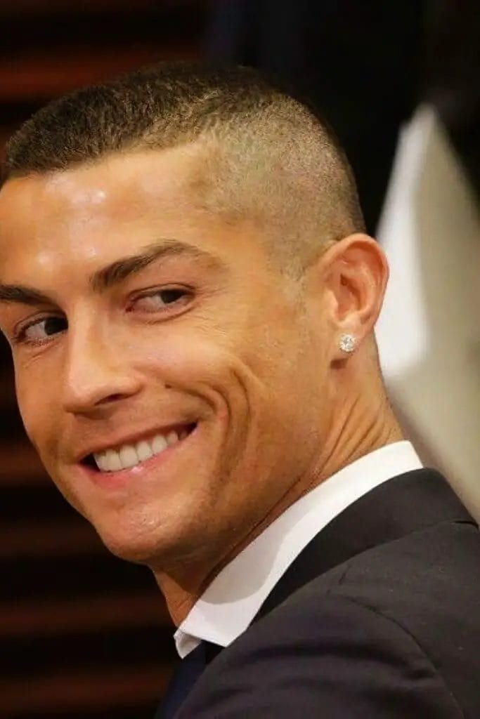 Cristiano Ronaldo becomes first person to reach 300m Instagram followers |  Football News | Sky Sports