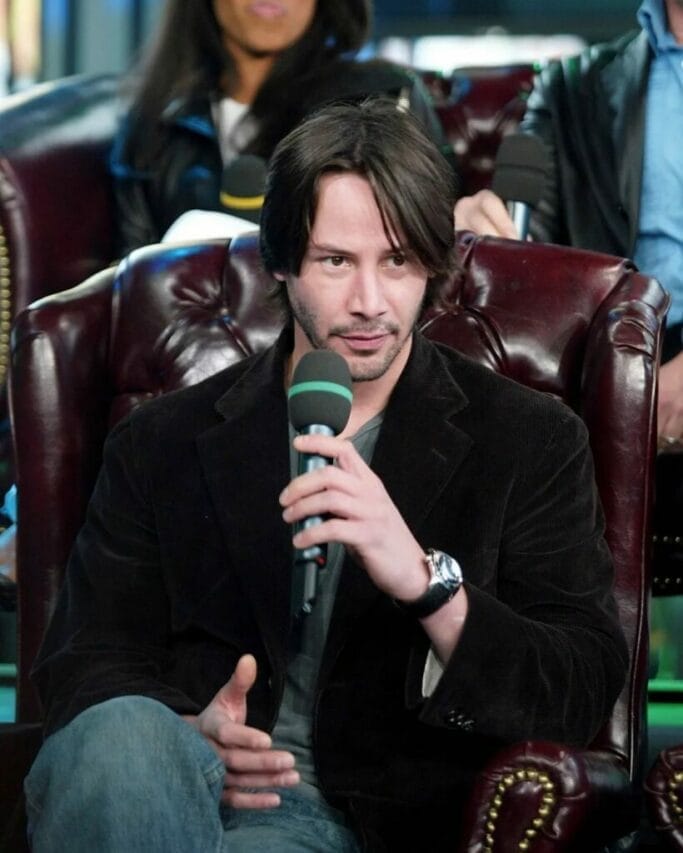 Celebrities Haircuts: Must-Have Styles for a Fresh New Look 7 Keanu Reeves Iconic Hair