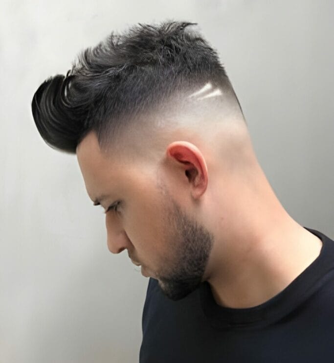 Discover the Hottest Trend in Men's Skin Fade Haircuts 18 Tiger Claw with a Skin Fade