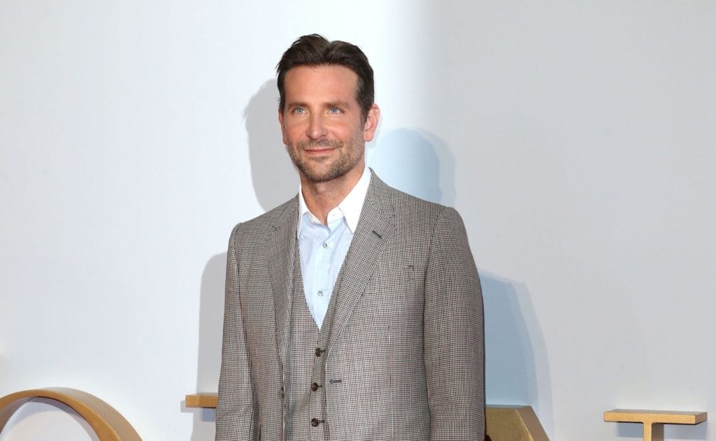 Bradley Cooper Hairstyles 21 29 Bradley Cooper Hairstyles That Will Have You Swooning