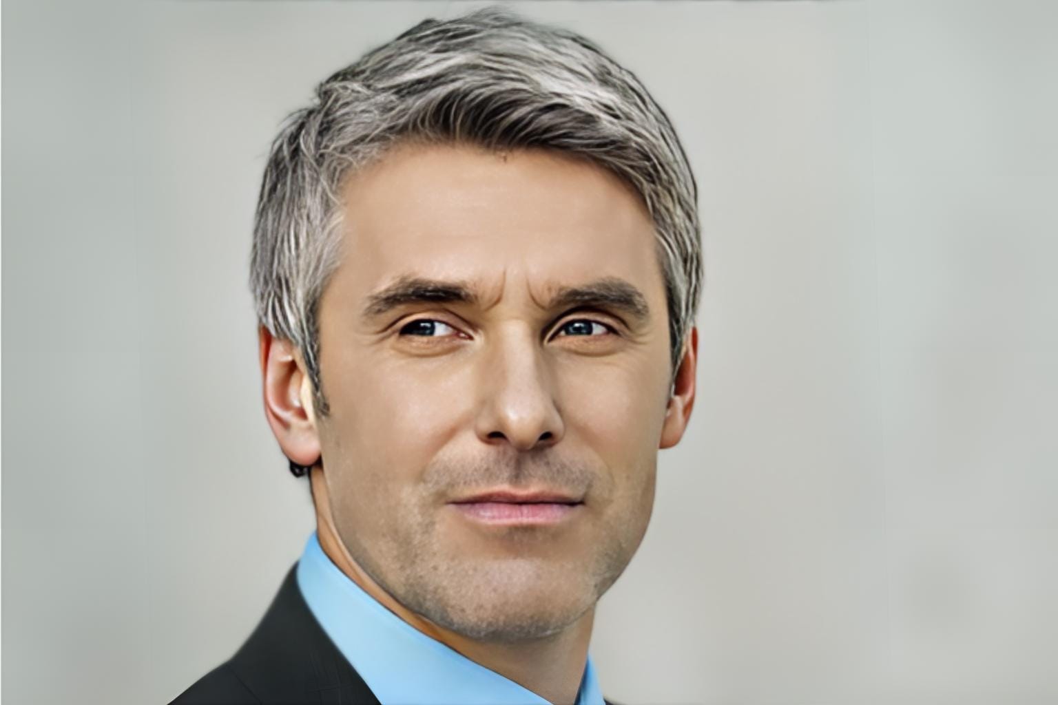 Attractive Hairstyle for Men Over 60 Years You Must Try 9 Short Gray Classic Spiky Hairstyle over 60