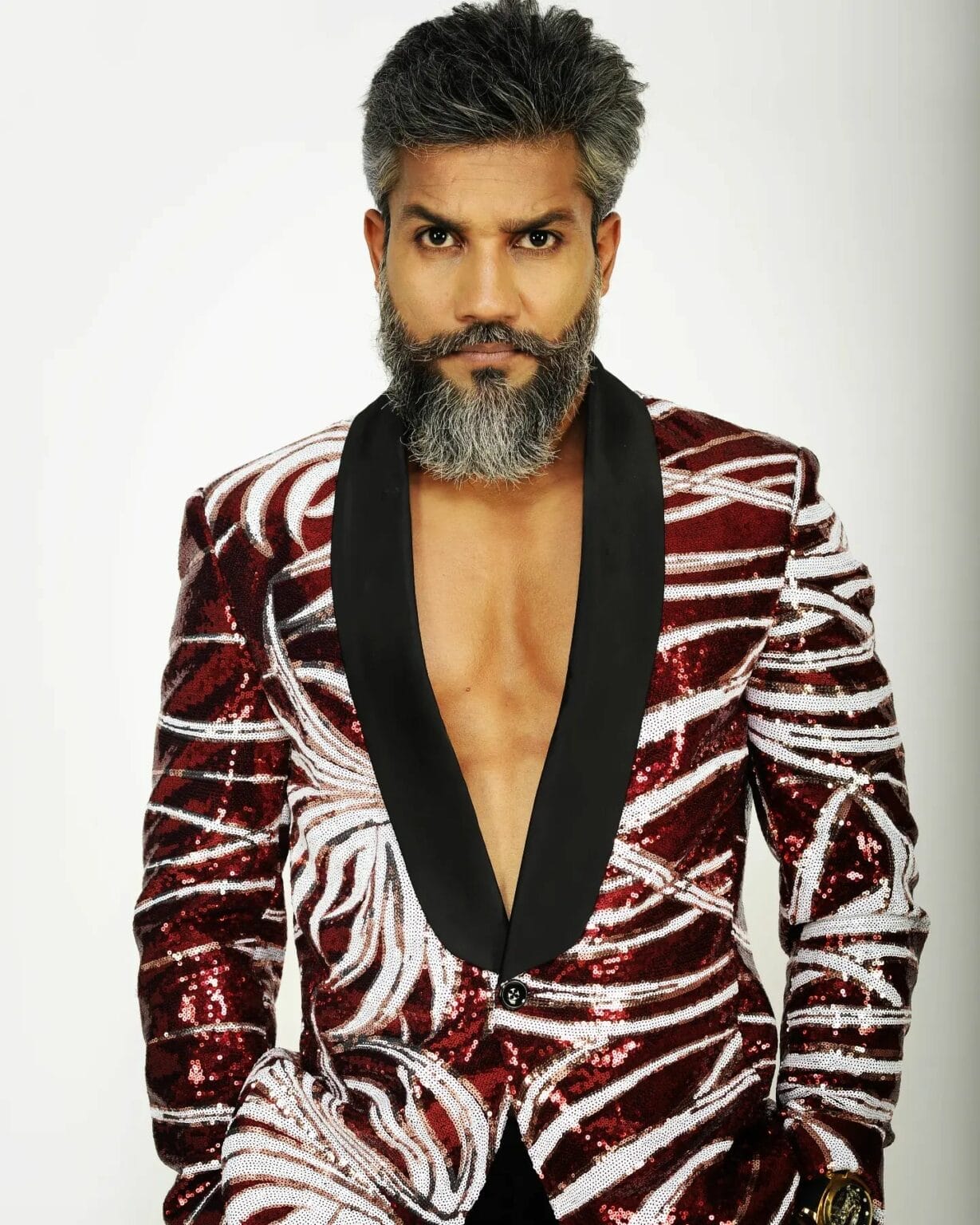 17 Salt And Pepper Hairstyles For Men That Turn The Clock Back 2024