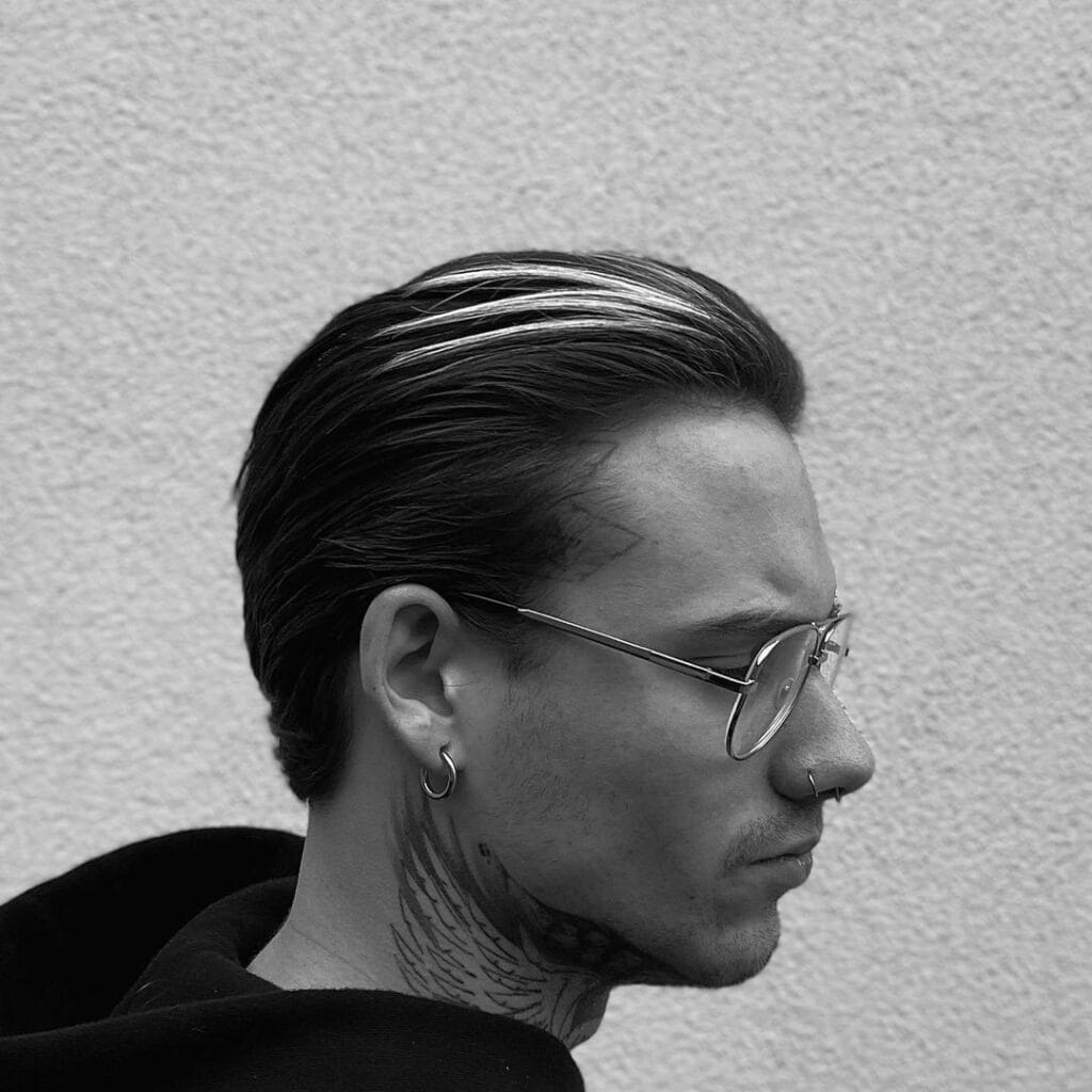 Discover 57 Short Haircuts for Men That Will Turn Heads! 26 slicked back 8 Discover 57 Short Haircuts for Men That Will Turn Heads!
