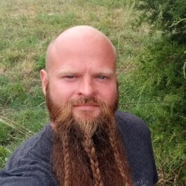 Braided Beard Style: 21 Badass Haircuts For Formidable Warriors 7 Modern Braided Beard Style