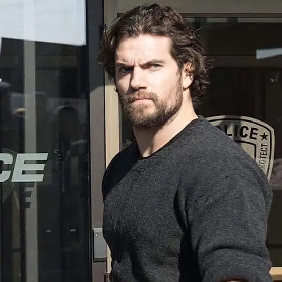 Dashing Henry Cavill Haircut For Men To Rock