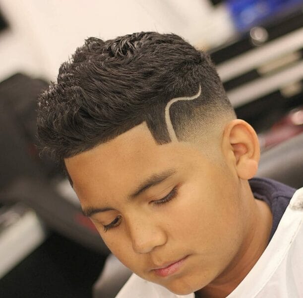Face the World: Men's Haircuts for Round Faces that Rock! 29 Men's Haircuts for Round Faces