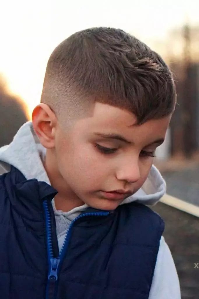 Side Swept Mini Pompadour