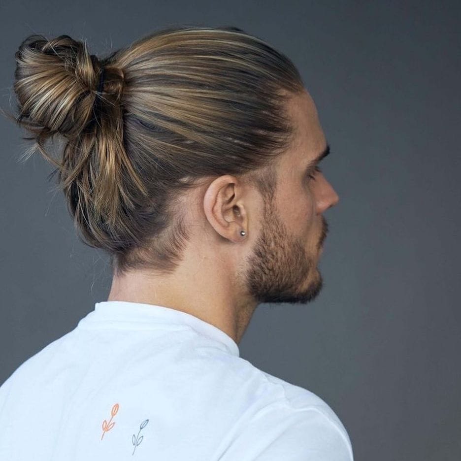 Locks That Rock: 25 Long Hairstyles for Men to Turn Heads