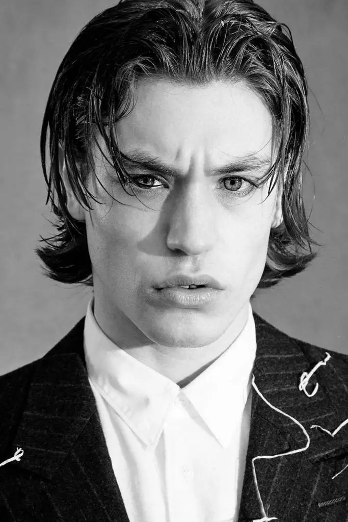 Men's Prom Hairstyles: Stand Out & Impress on Your Big Night! 13 Modern Cowlick Prom Hair Men