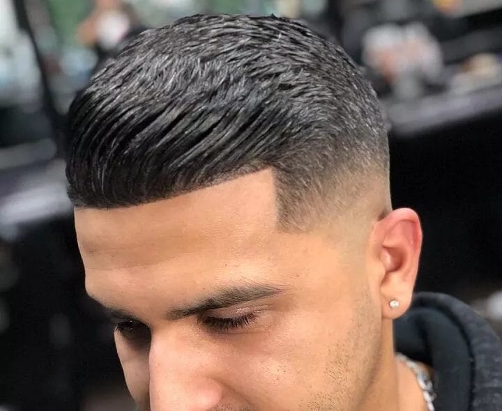 Wet Hair Look for Men: Achieve Effortless Style & Sophistication! 10 Hard Part Wet Hair Look