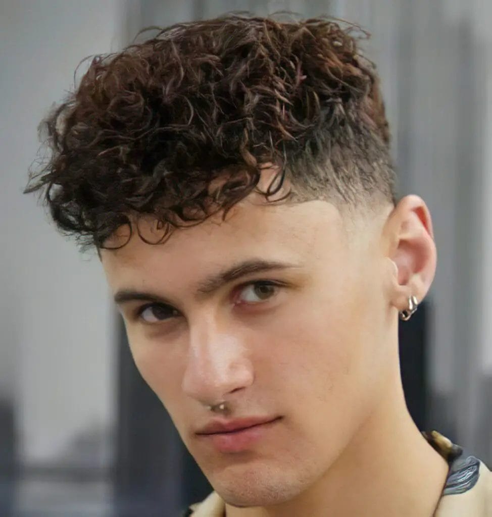 30 Italian Men Hairstyles That Will Make You Stand Out - 2024