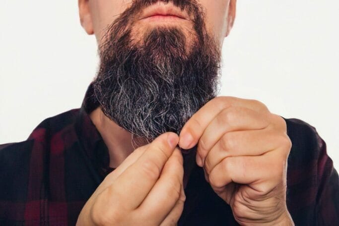 Beard Dreads: How to Get a Bold and Distinctive Look 23 dreading beards Beard Dreads: How to Get a Bold and Distinctive Look