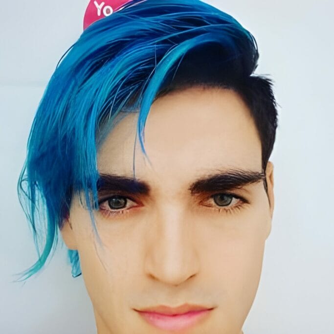 Men Blue Hairstyles That AreTrendy Now